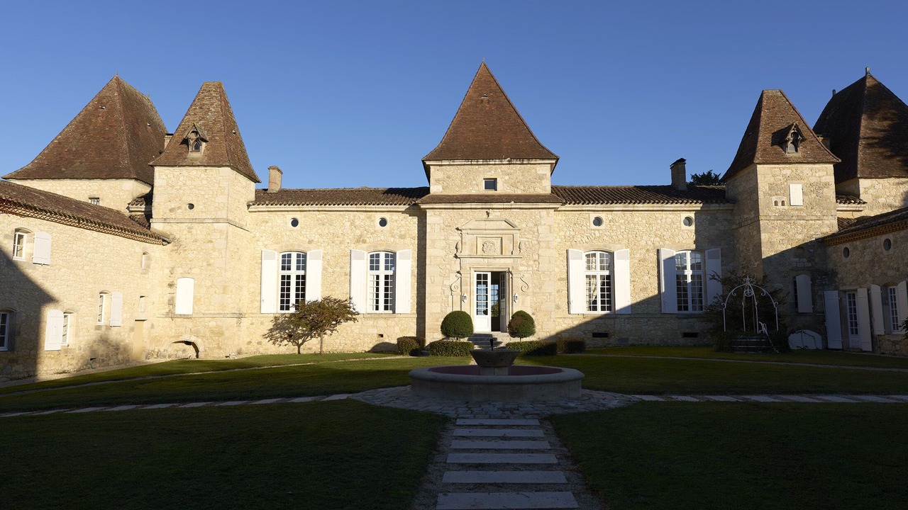 Photo of Others in Espiens