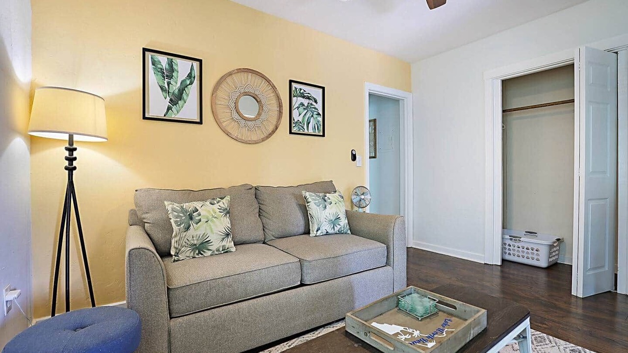 Photo of Livingroom in Lake Worth