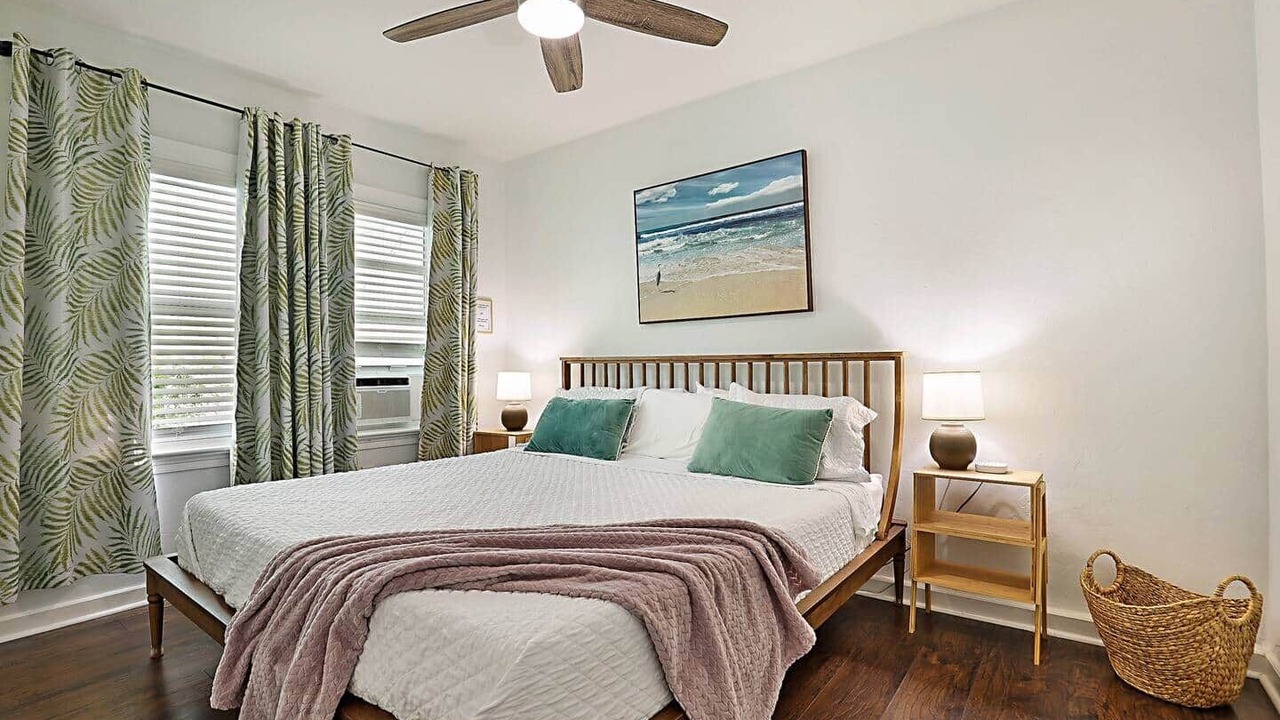 Photo of Bedroom in Lake Worth