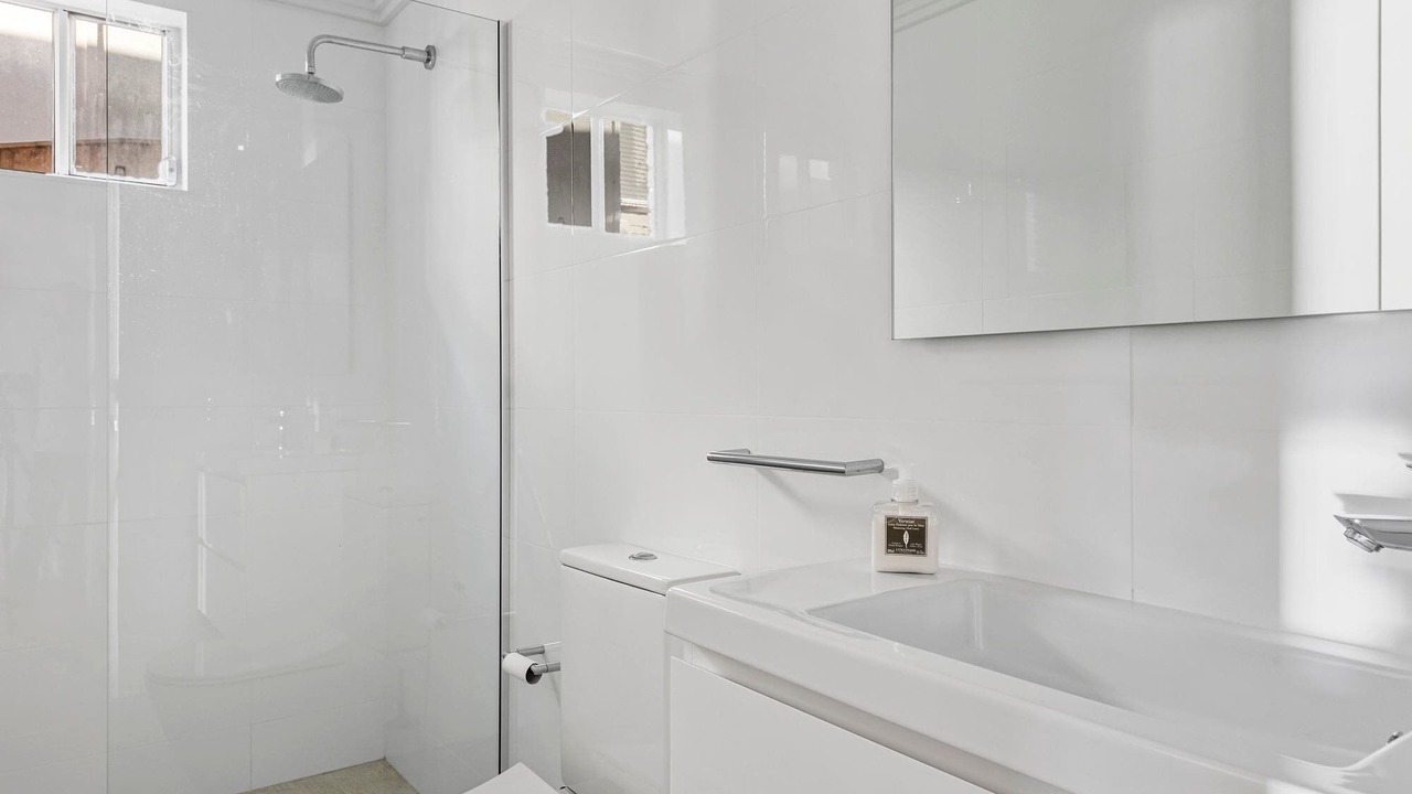 Photo of Bathroom in Kings Point