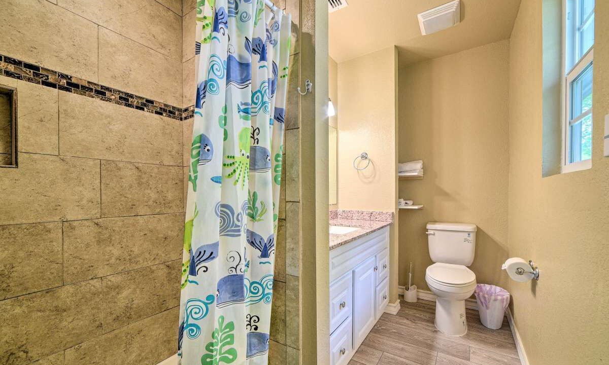 Photo of Bathroom in Dinero