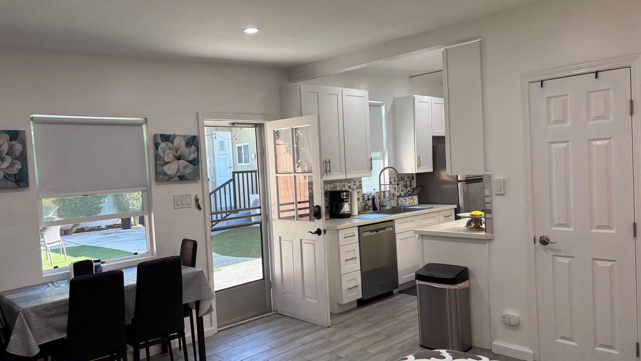 Photo of Kitchen in West Los Angeles