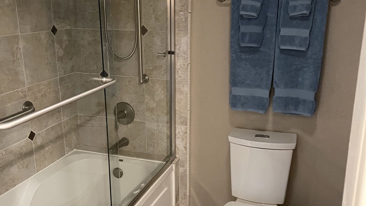 Photo of Bathroom in Tahoya Shores