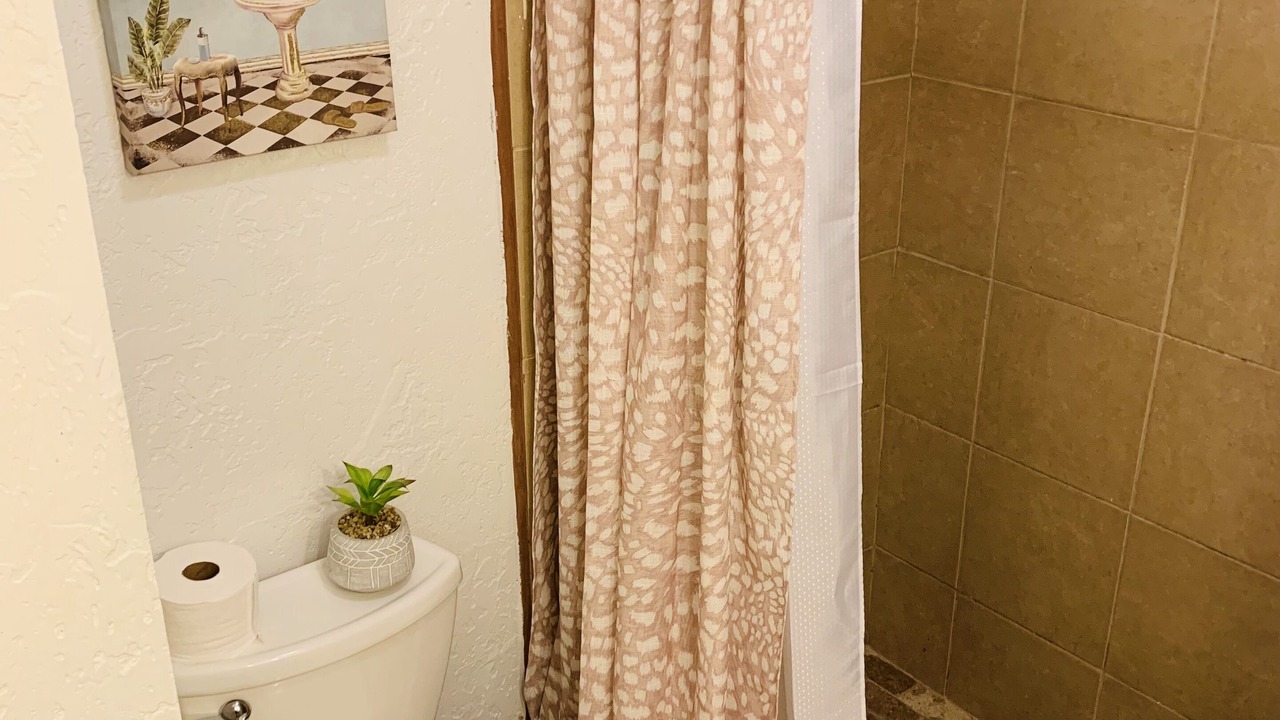 Photo of Bathroom in Southwest Arlington