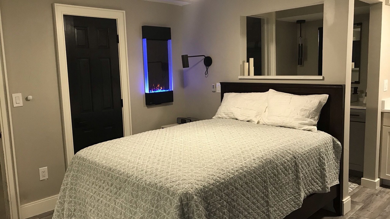 Photo of Bedroom in Englewood