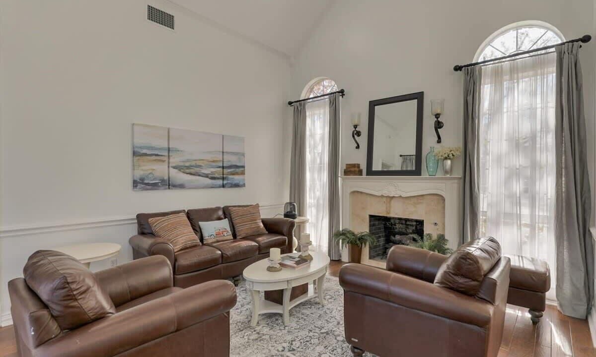 Photo of Livingroom in Mesquite