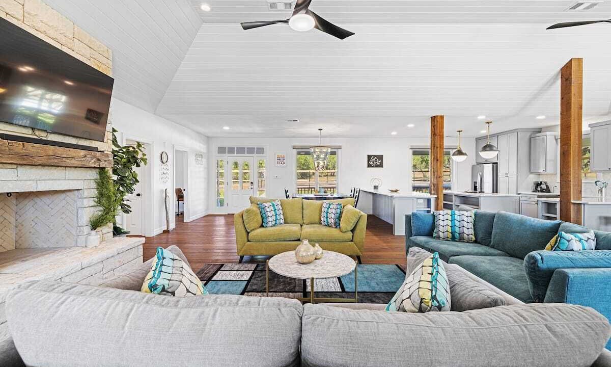 Photo of Livingroom in Leander