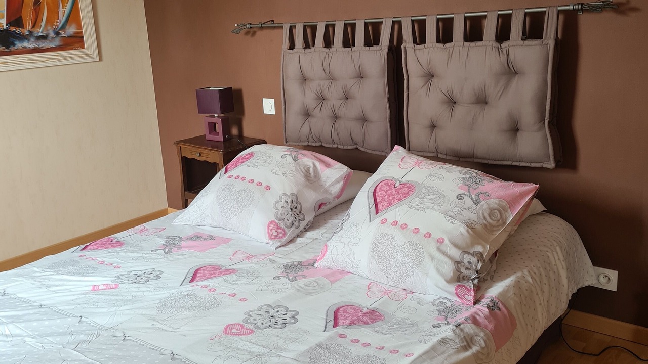 Photo of Bedroom in Theix-Noyalo