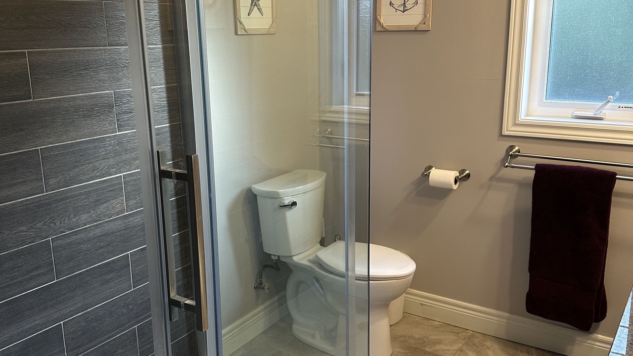Photo of Bathroom in Tobermory