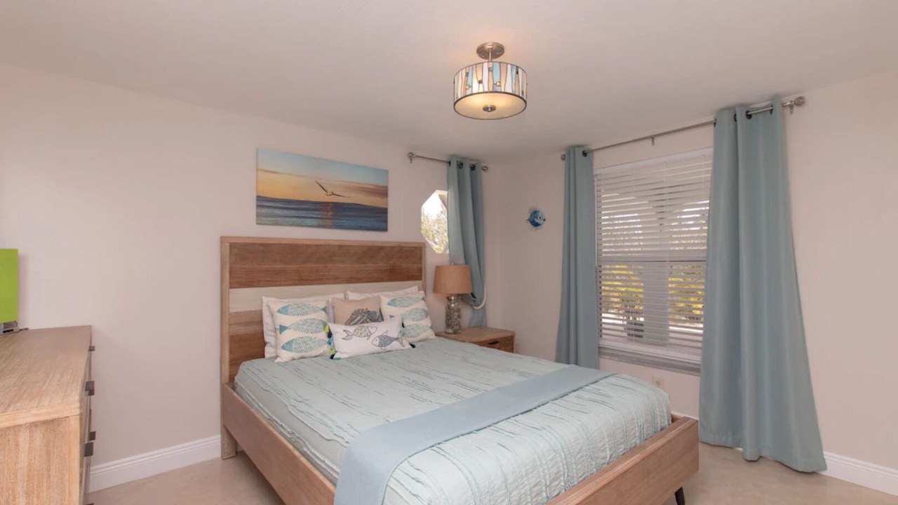 Photo of Bedroom in Marathon