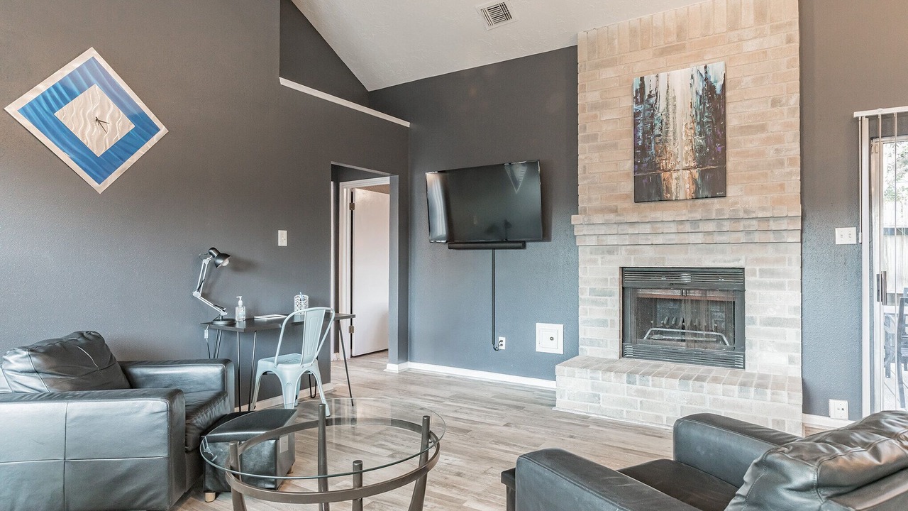 Photo of Livingroom in Greater Fondren Southwest