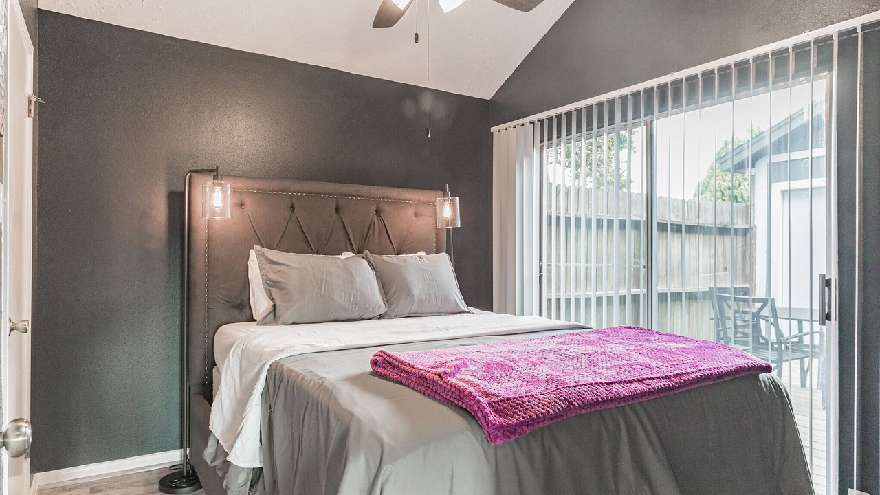 Photo of Bedroom in Greater Fondren Southwest