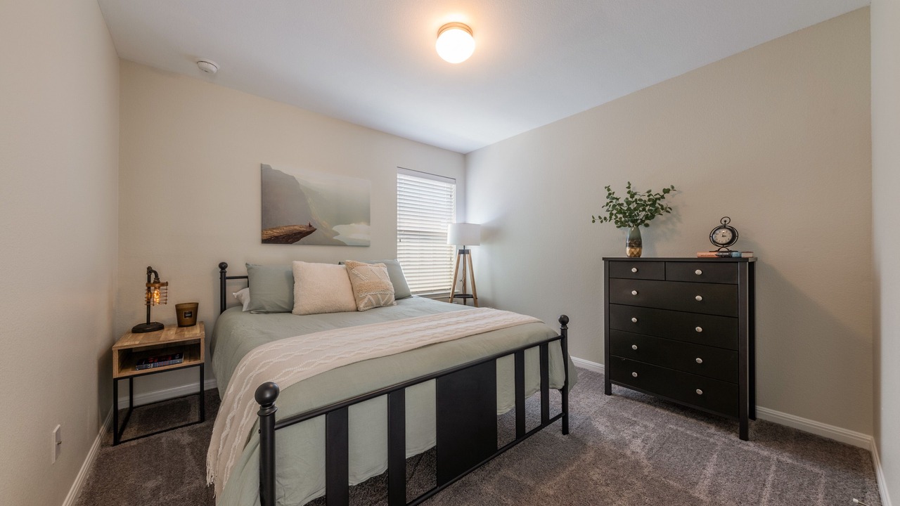 Photo of Bedroom in McNeil
