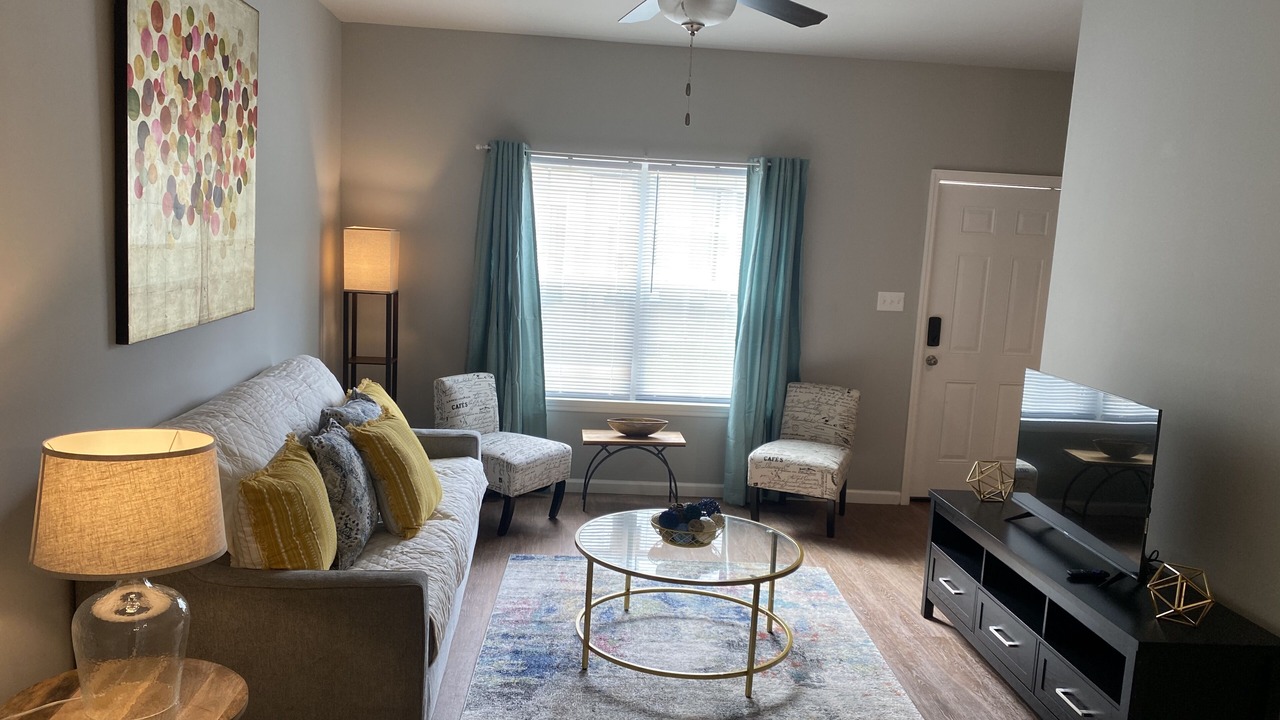 Photo of Livingroom in Valdosta