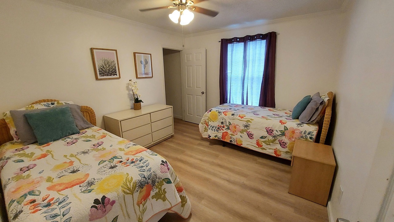 Photo of Bedroom in Riviera Beach