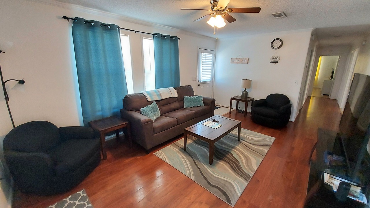 Photo of Livingroom in Riviera Beach