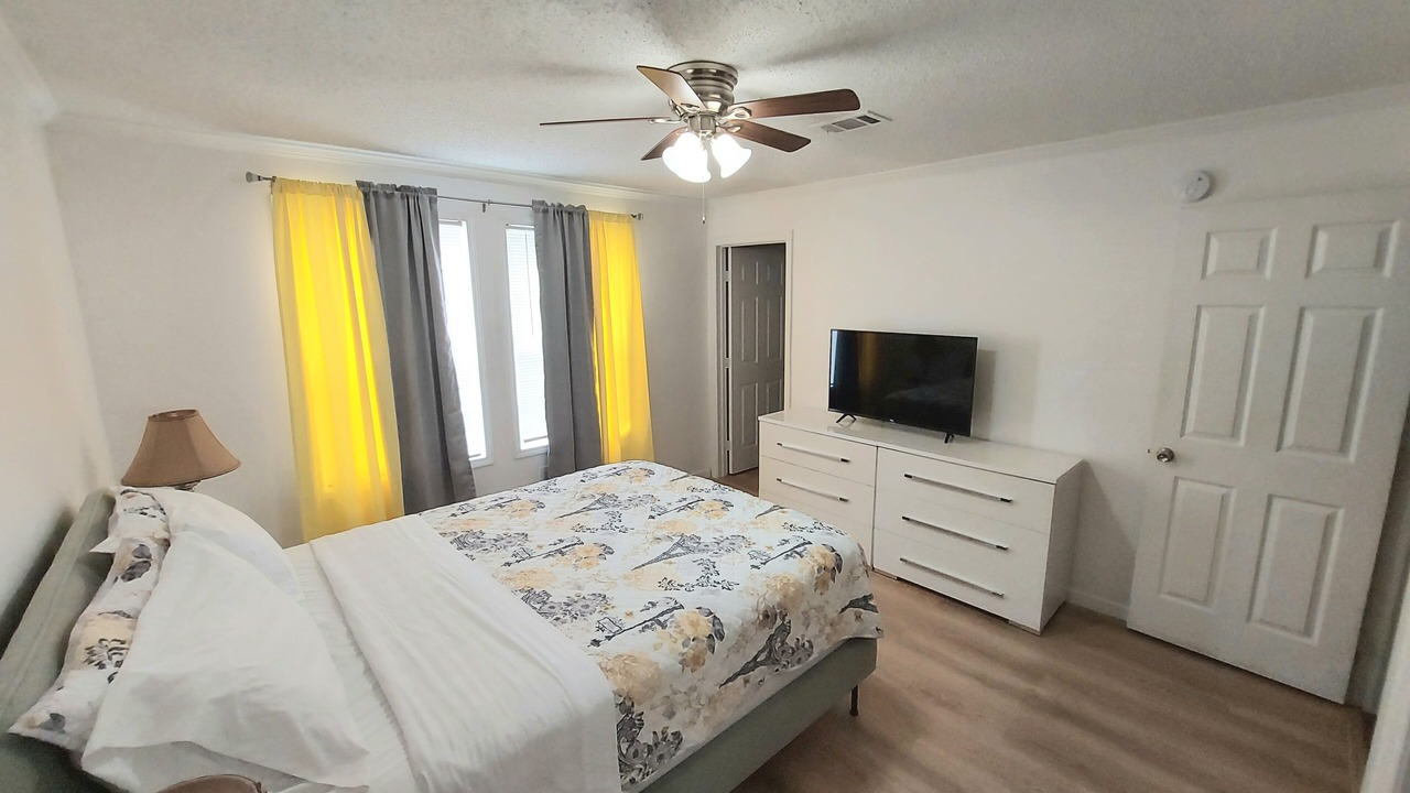 Photo of Bedroom in Riviera Beach