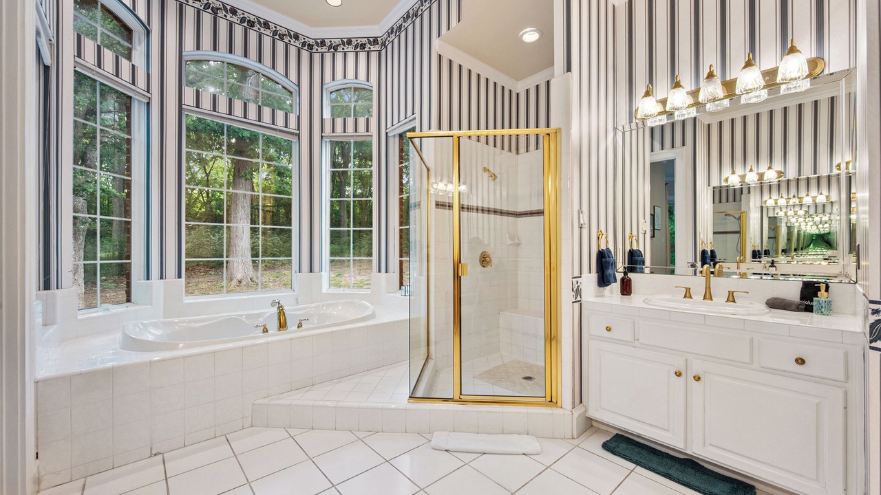 Photo of Bathroom in Waxahachie