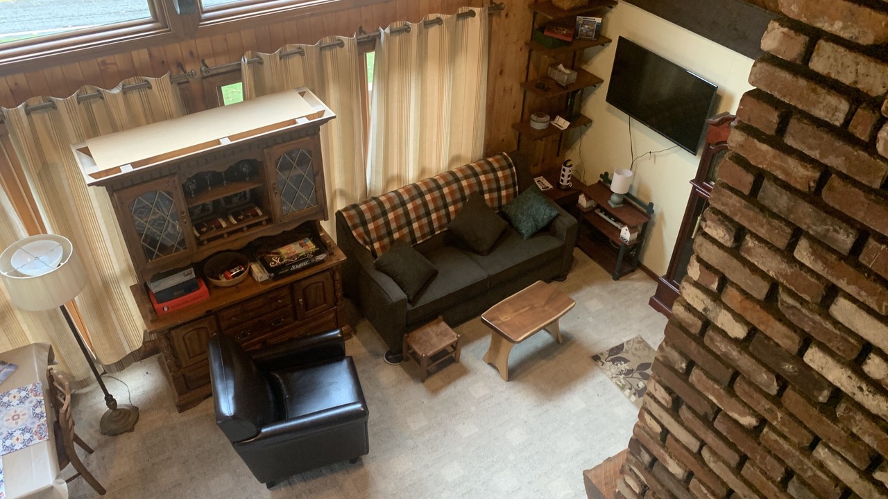 Photo of Livingroom in White