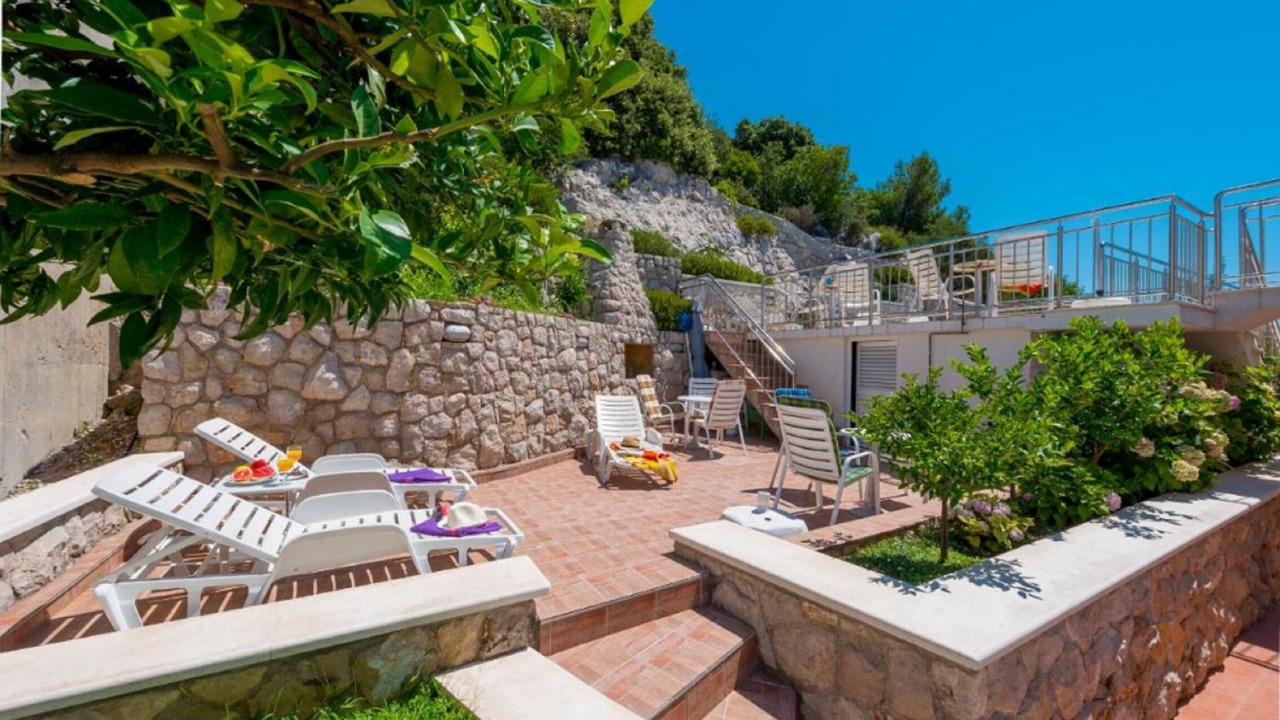 Photo of Patio Balcony in Babin Kuk