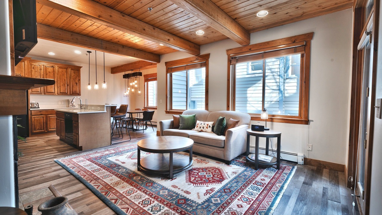 Photo of Livingroom in Deer Valley