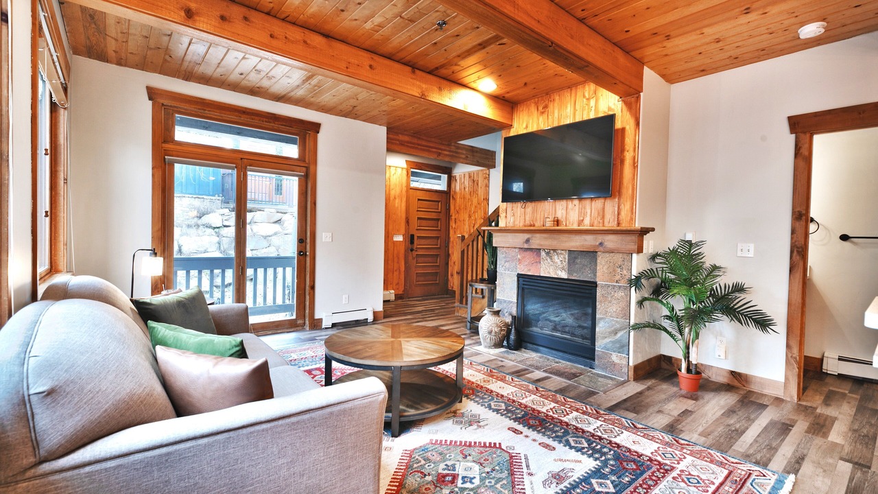 Photo of Livingroom in Deer Valley