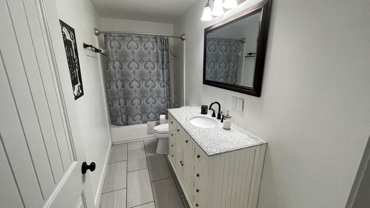 Photo of Bathroom in Rocksprings