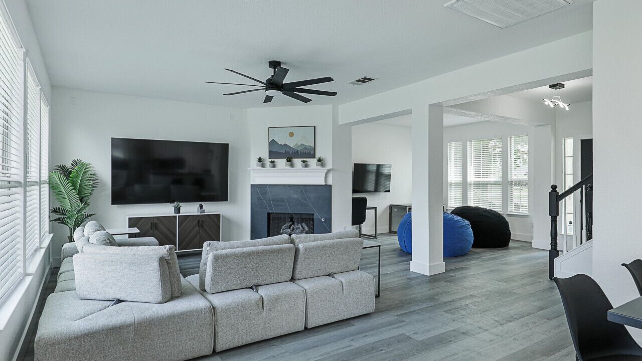 Photo of Livingroom in The Colony