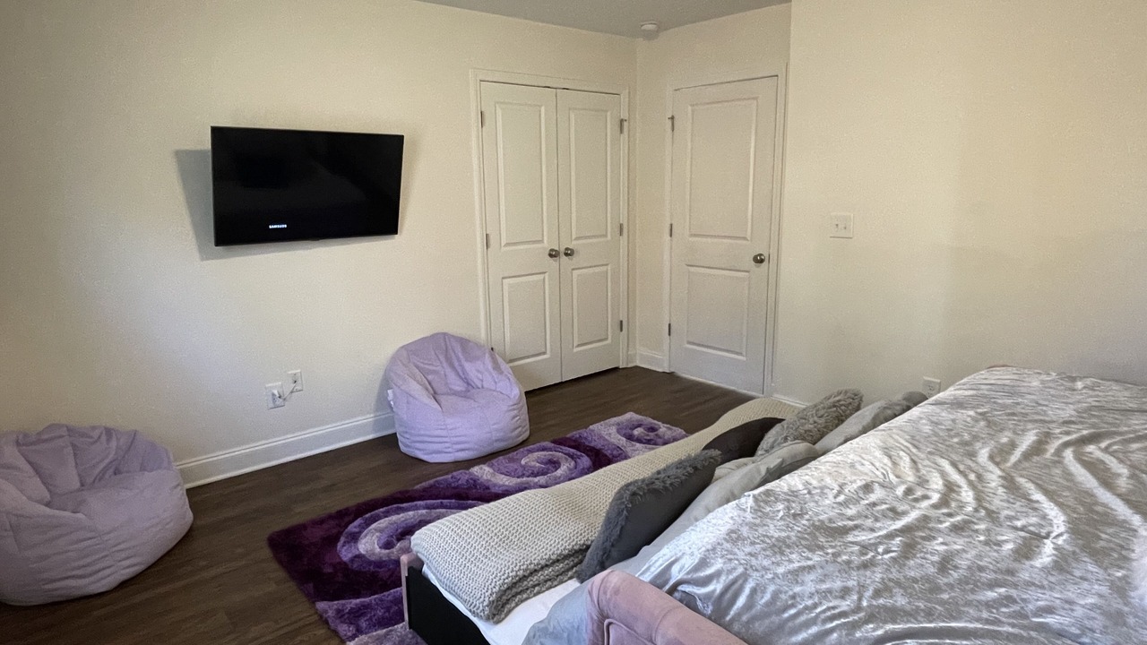Photo of Bedroom in Lilburn