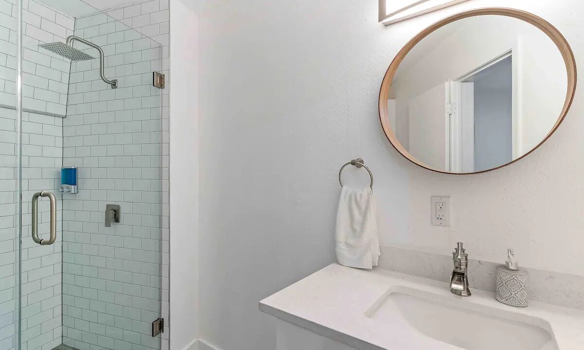 Photo of Bathroom in North Shore Colony