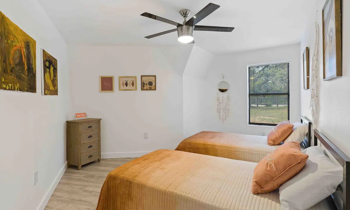 Photo of Bedroom in North Shore Colony