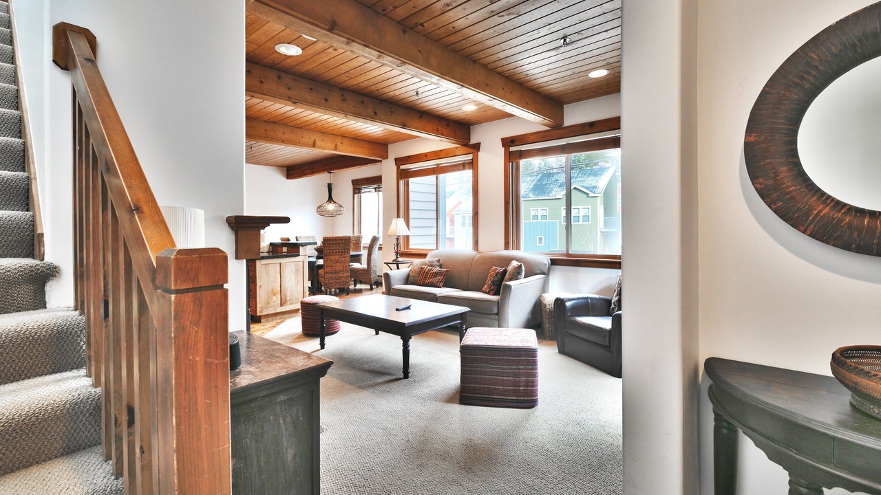 Photo of Livingroom in Deer Valley