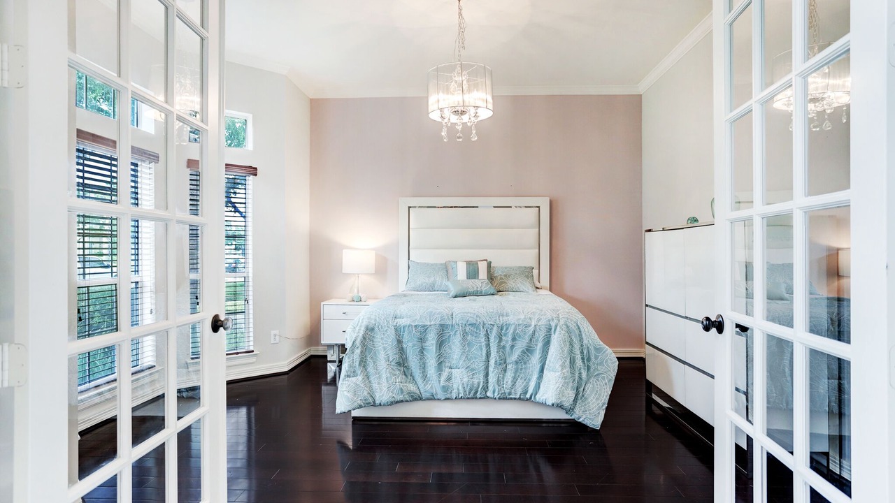 Photo of Bedroom in Pearland