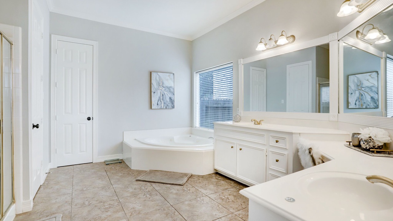 Photo of Bathroom in Pearland