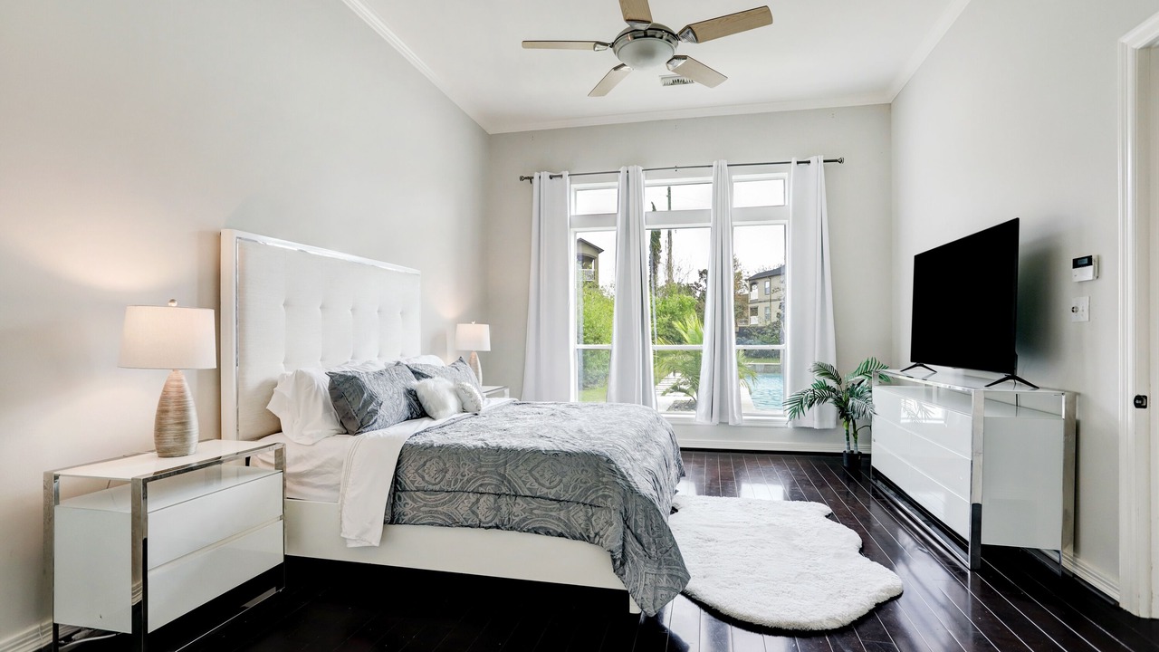 Photo of Bedroom in Pearland