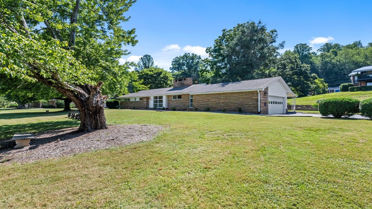 Photo of Outdoor in Lake Junaluska