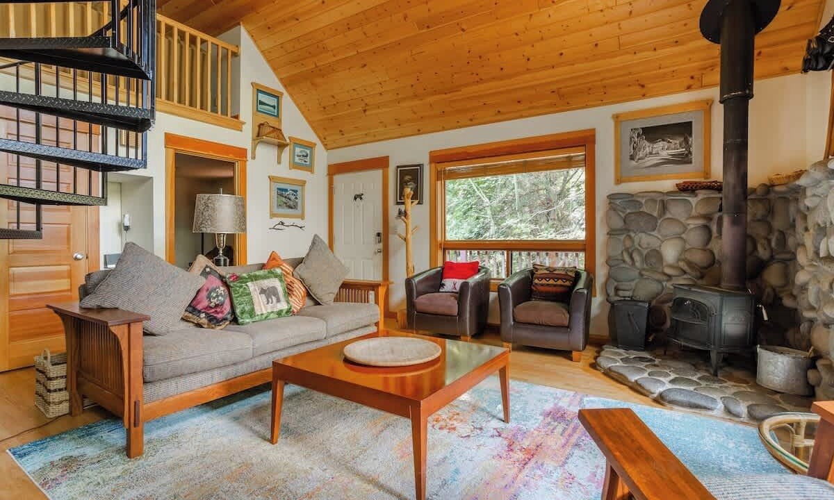 Photo of Bedroom in Welches