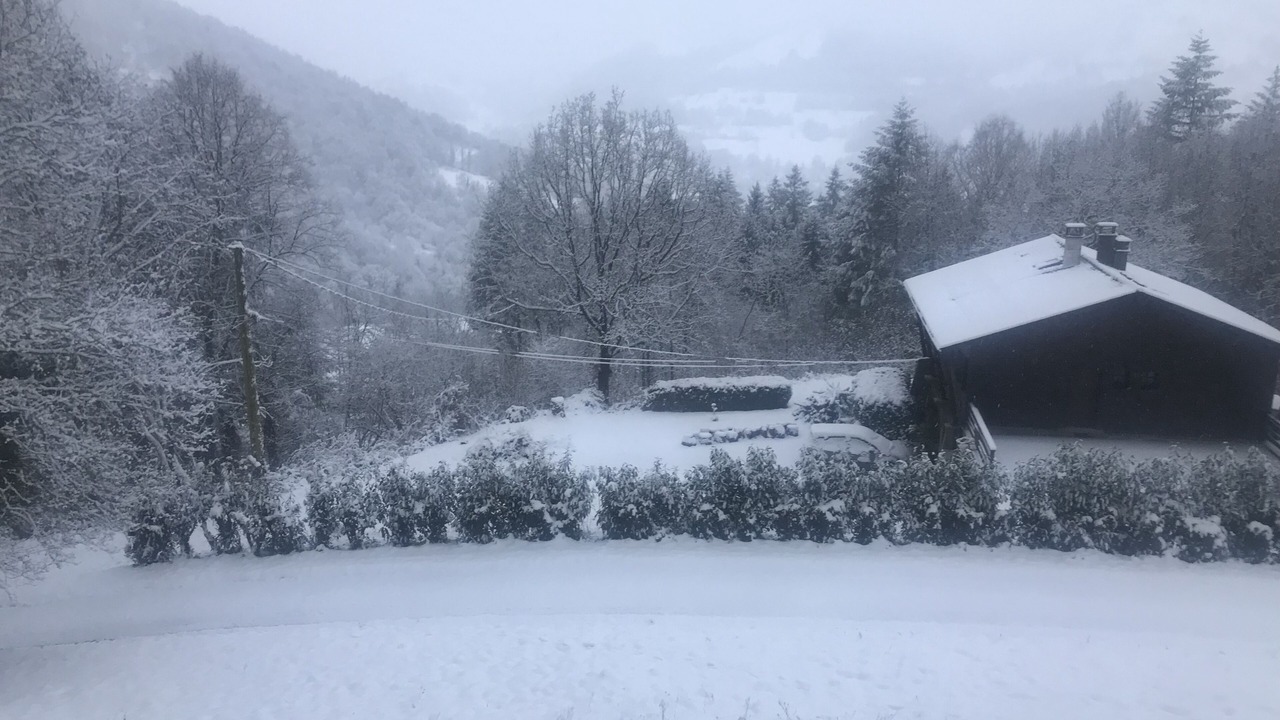 Photo of Outdoor in Aste