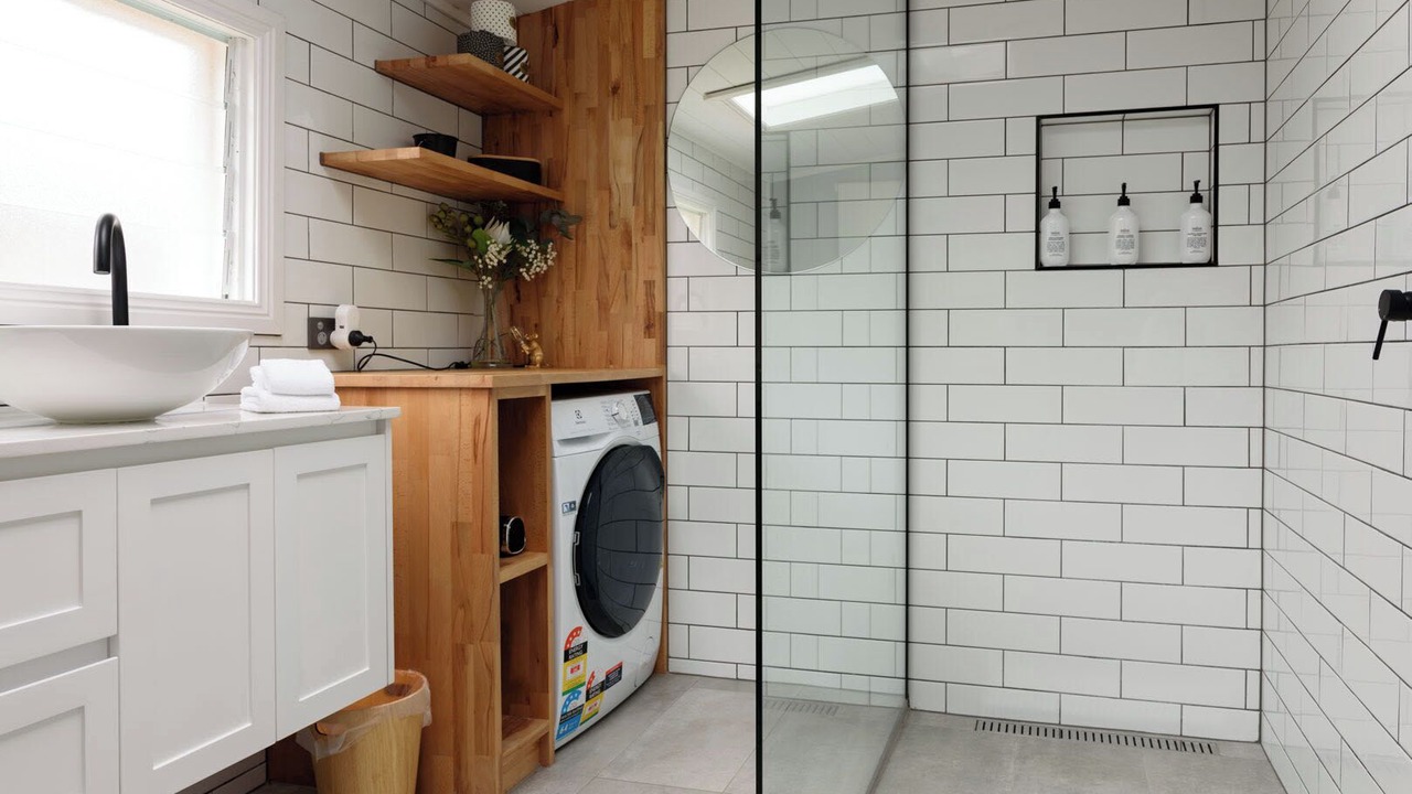 Photo of Bathroom in Golden Point