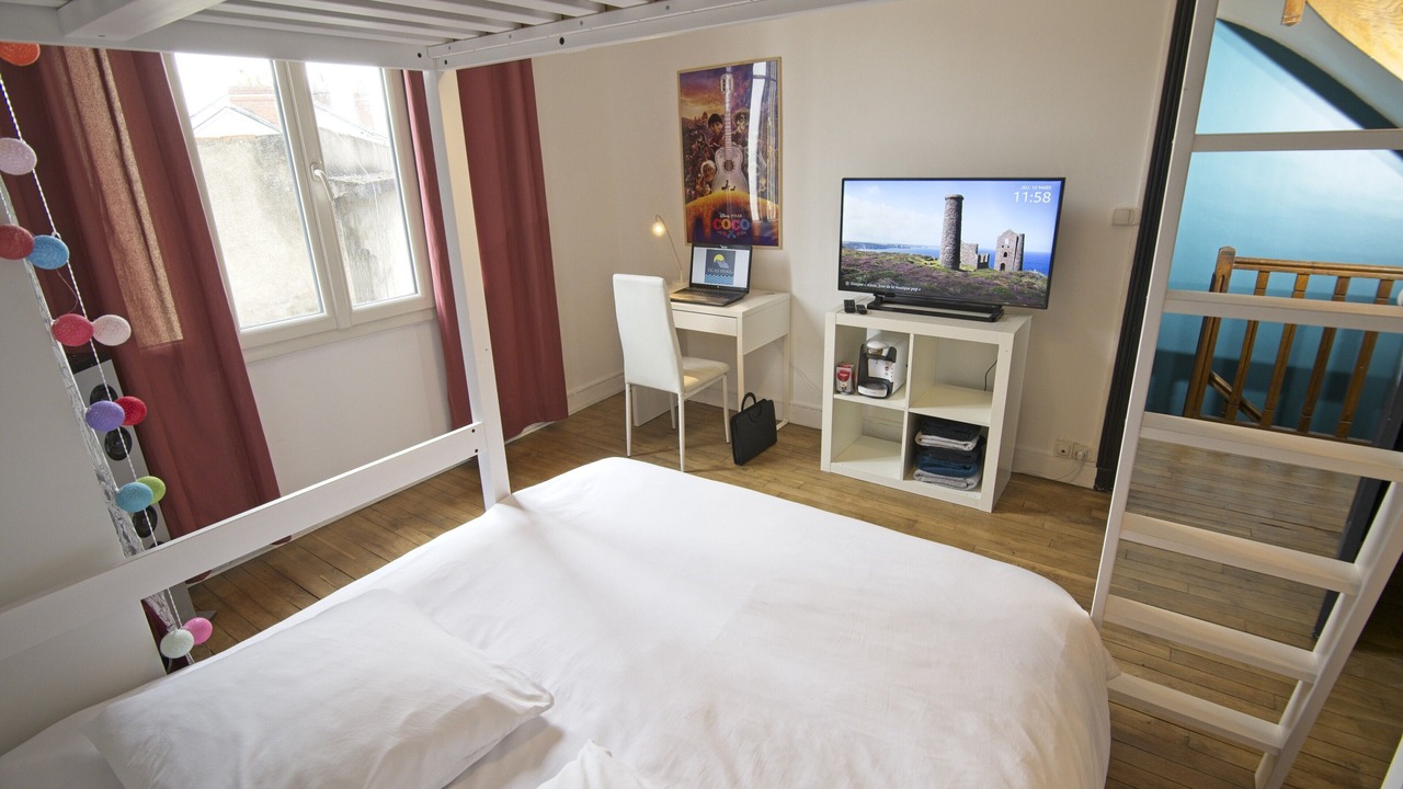 Photo of Bedroom in Tours