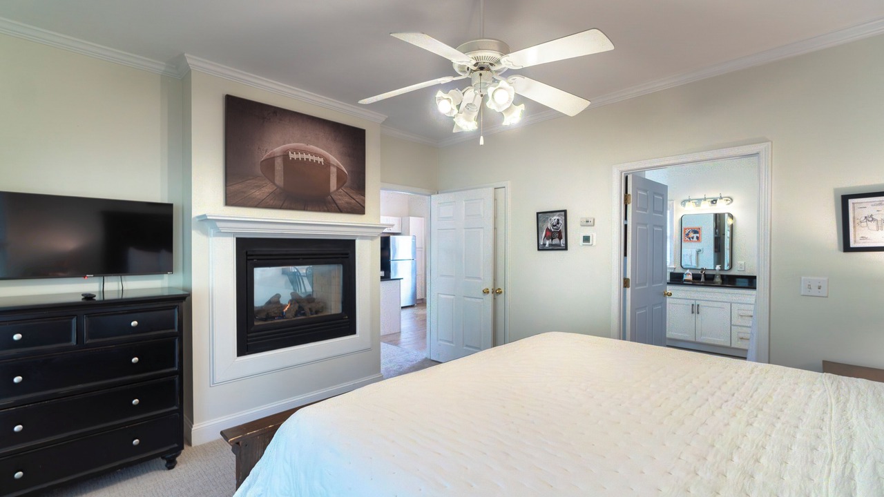 Photo of Bedroom in Helen