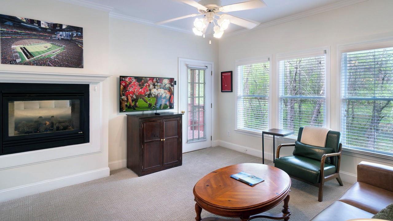 Photo of Livingroom in Helen