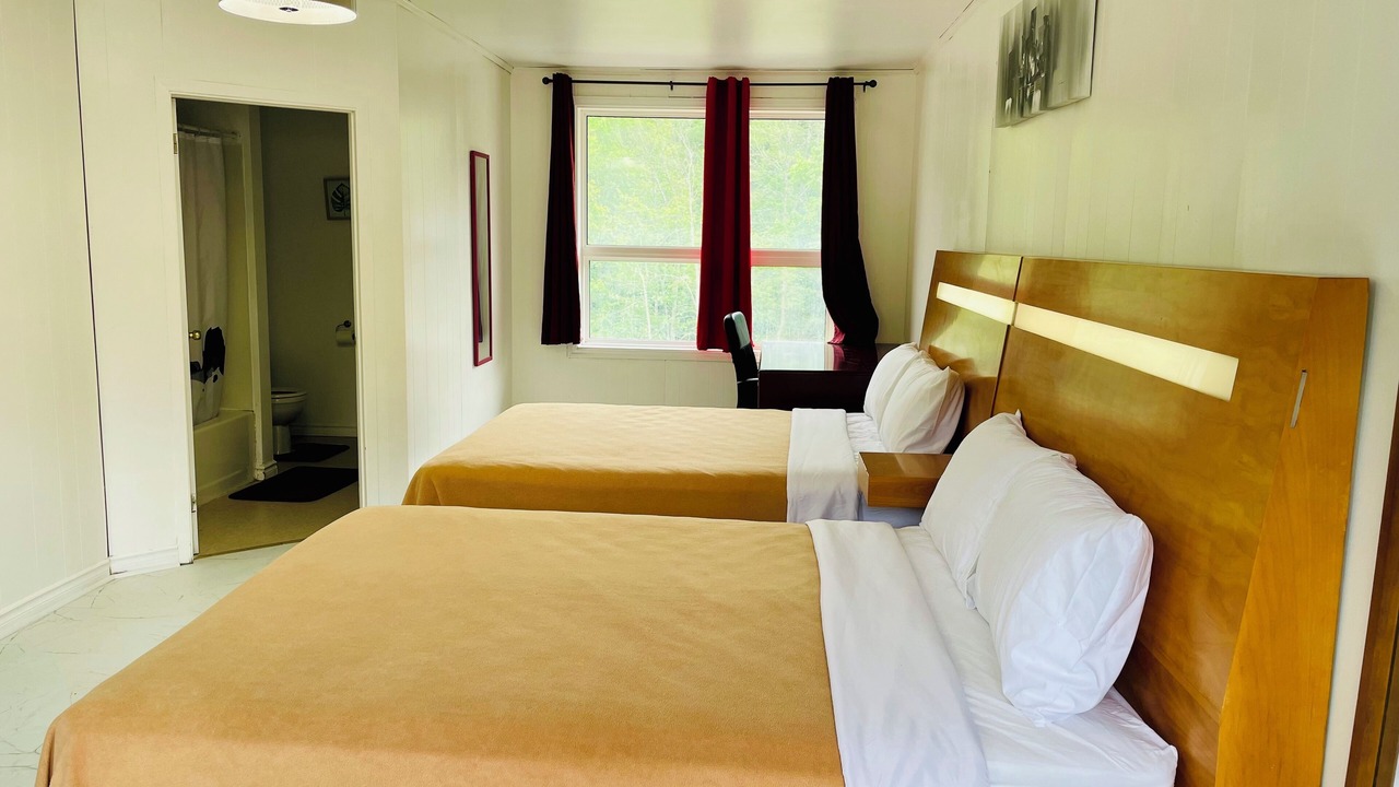 Photo of Bedroom in Gravenhurst