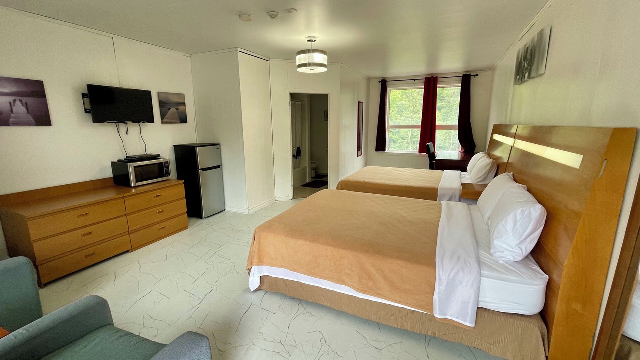 Photo of Bedroom in Gravenhurst
