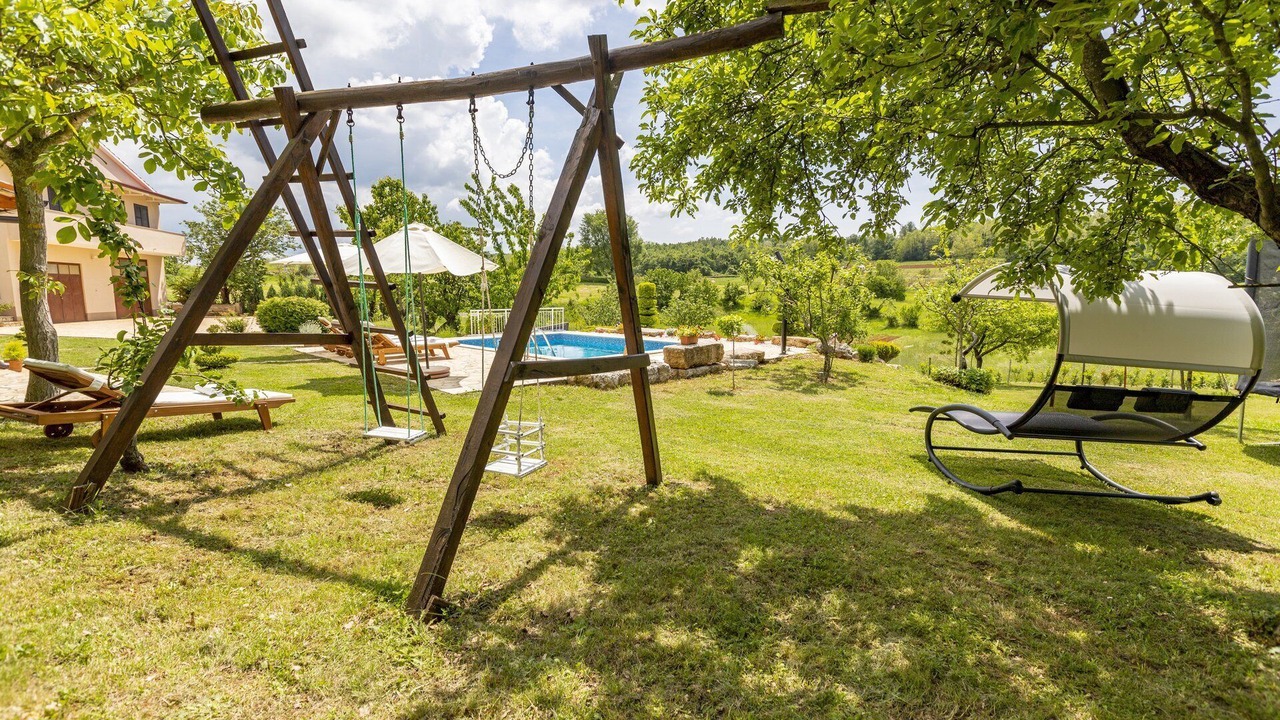 Photo of Outdoor in Karojba