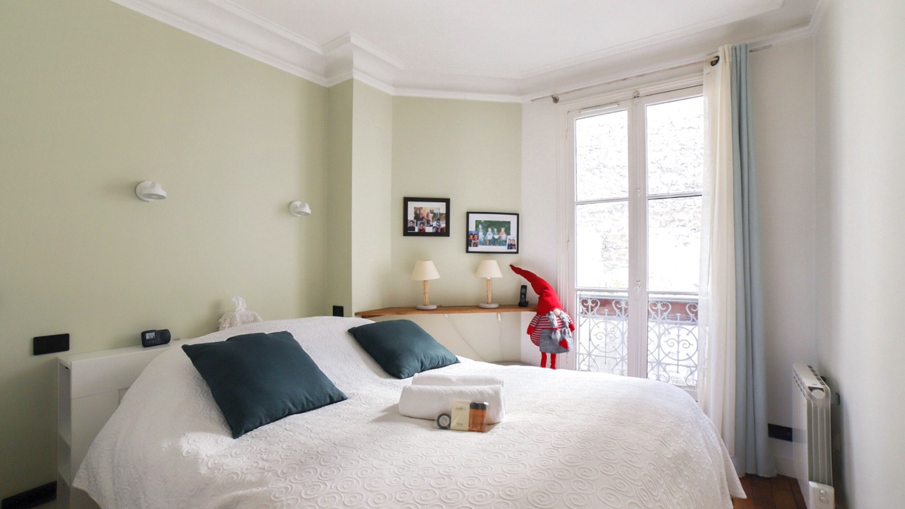 Photo of Bedroom in 18th Arrondissement