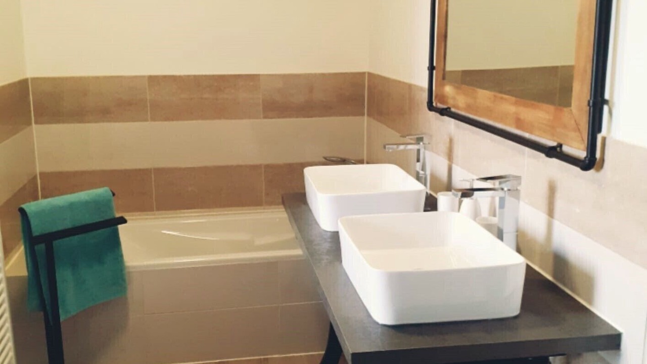 Photo of Bathroom in Galapian