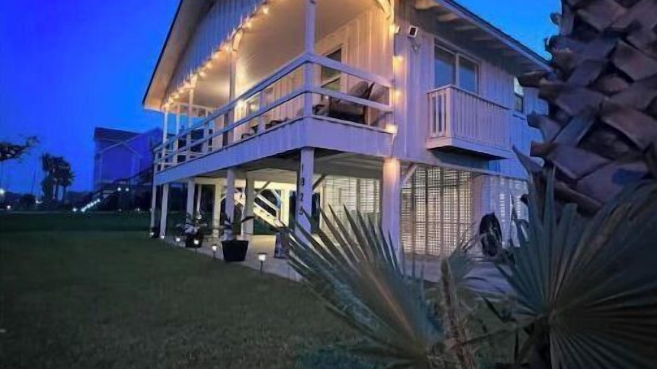 Photo of Outdoor in El Lago
