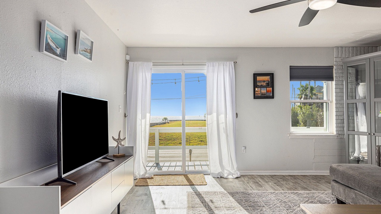 Photo of Livingroom in El Lago