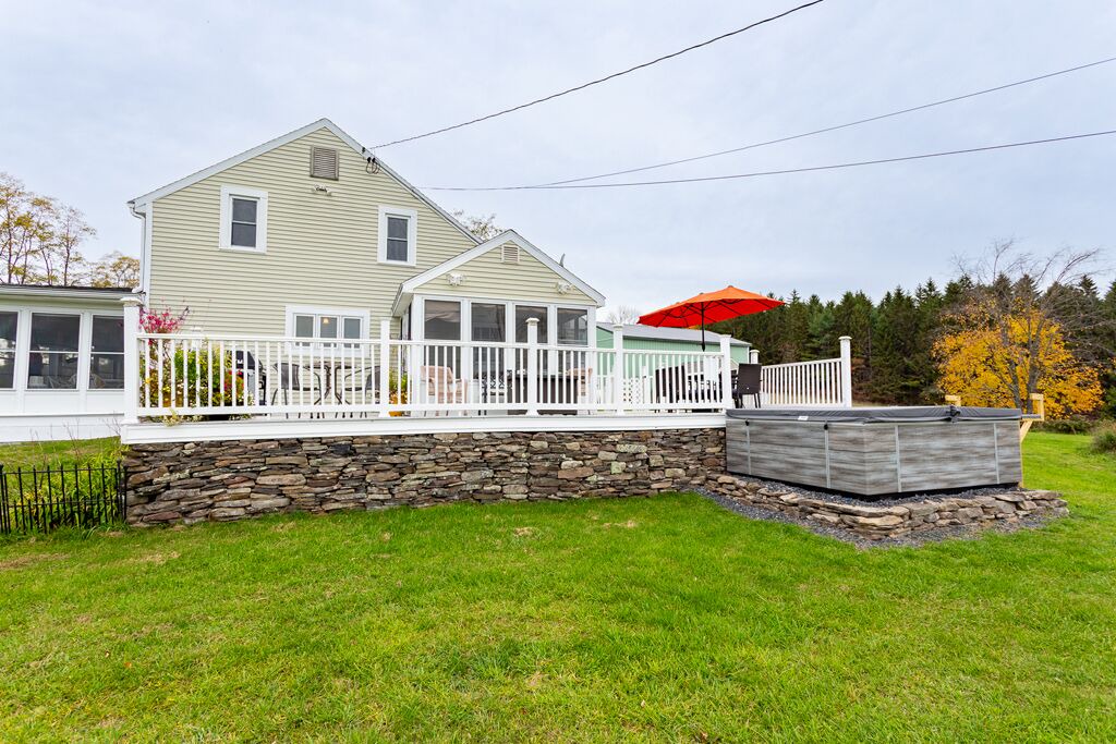 Photo of Outdoor in Oak Hill
